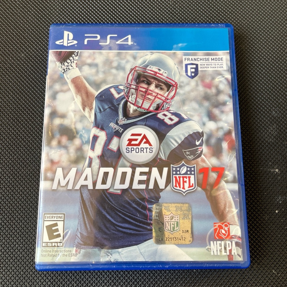 Madden 17 PS 4 Blue-Ray CD Game Disc